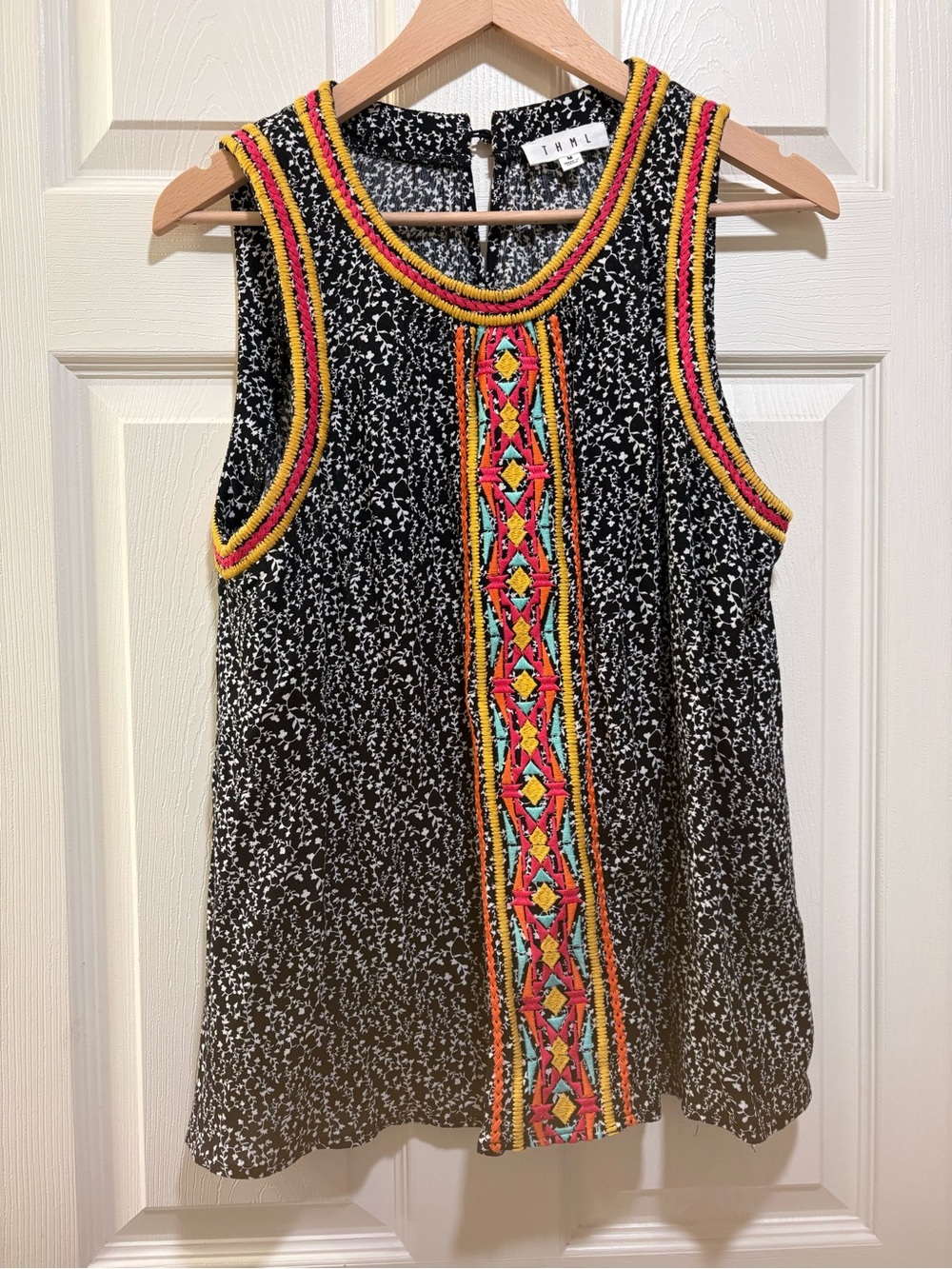 THML Medium Black White Floral Embroidered Sleeveless Boho Tunic Top